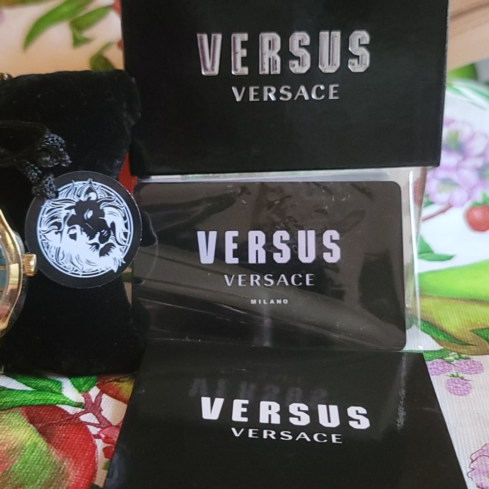 Versus Versace Watch - Picture 3 of 4